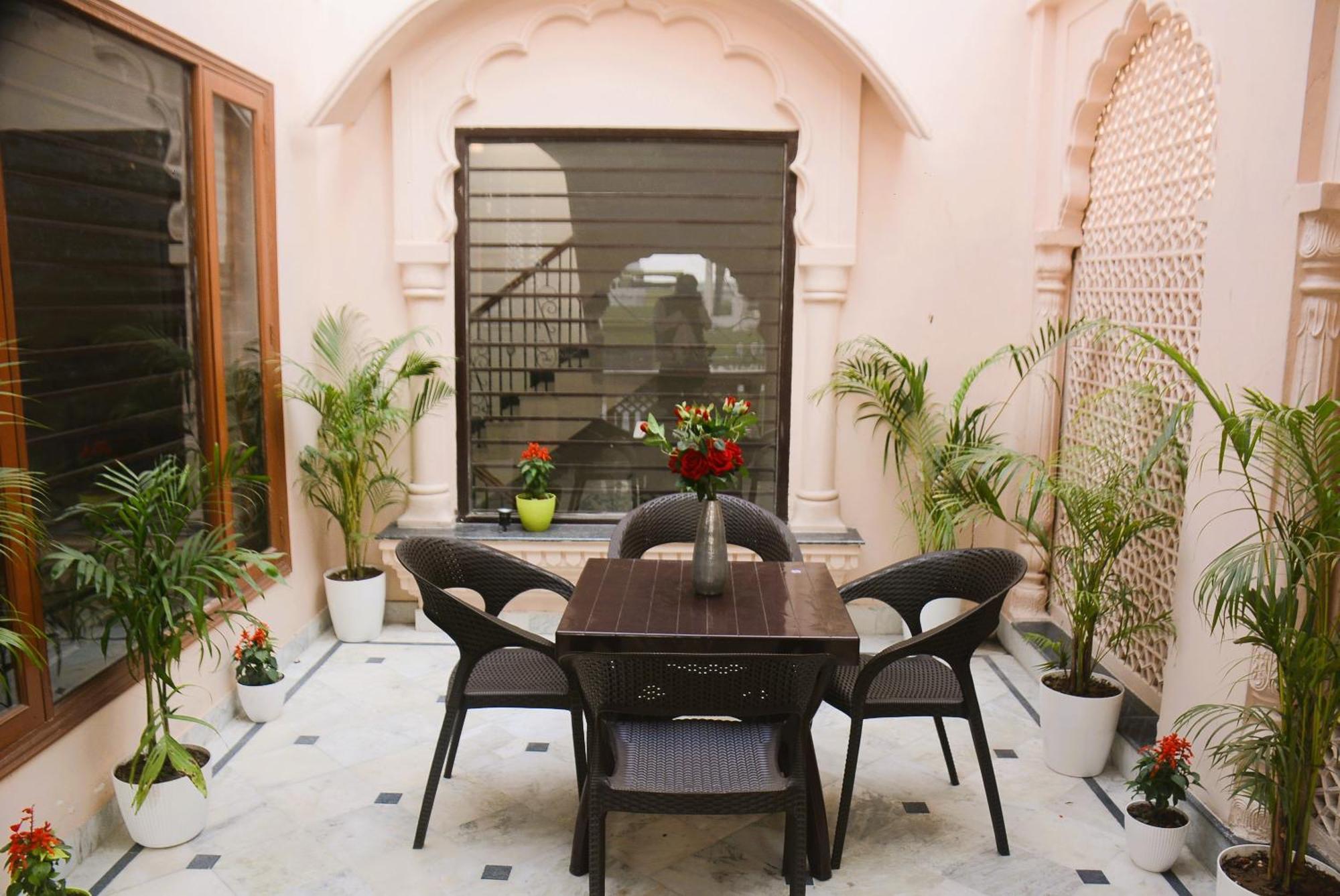 Gupta Vilas - A Boutique Homestay Agra  Exteriör bild
